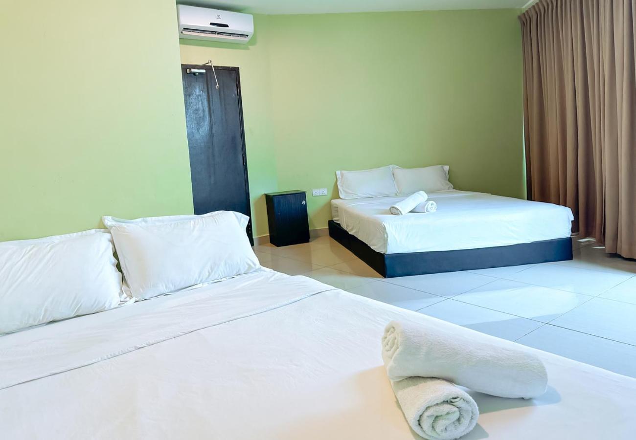 Night Queen Hotel Sepang Dış mekan fotoğraf