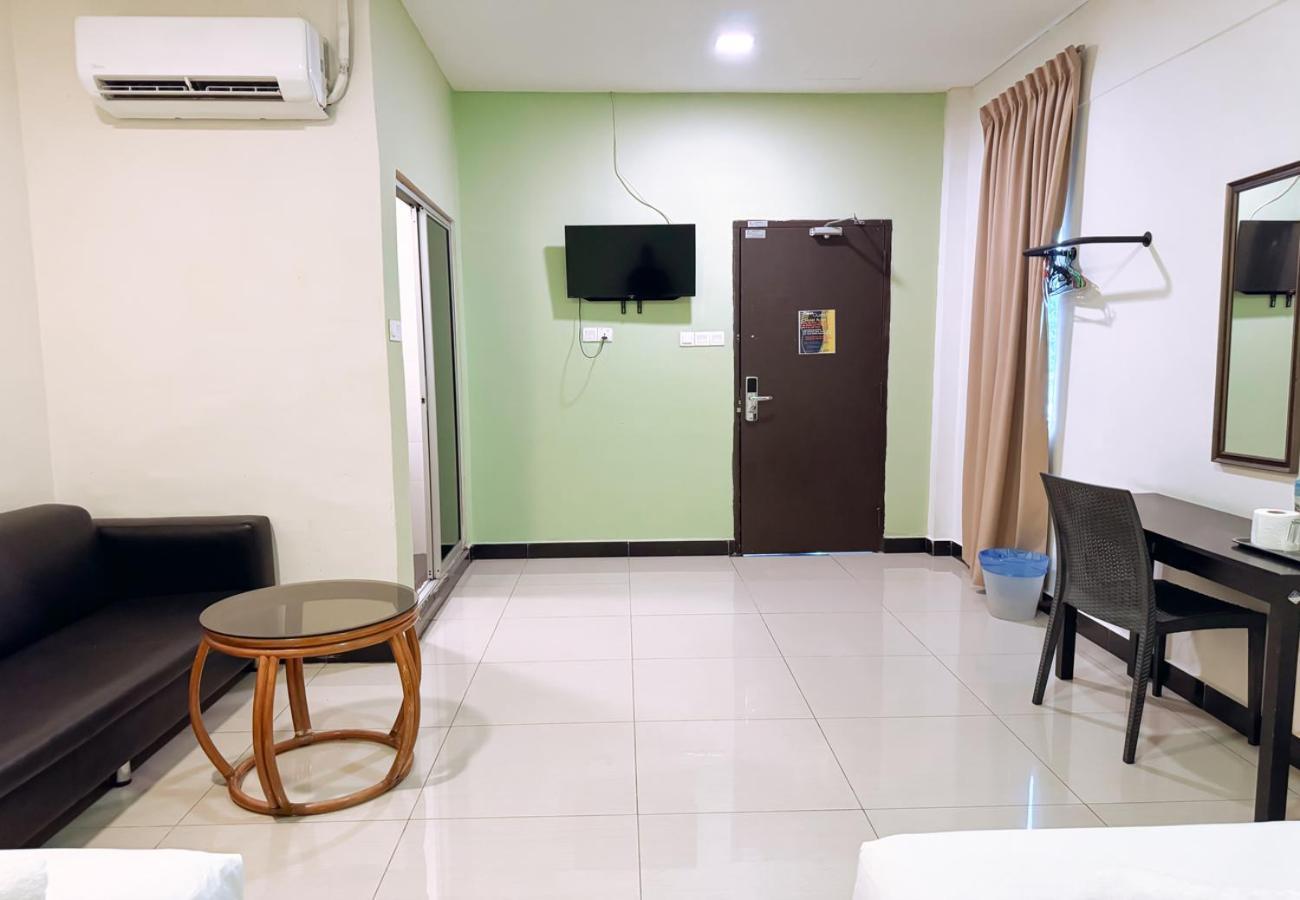 Night Queen Hotel Sepang Dış mekan fotoğraf